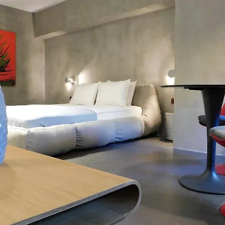101 Adrianou Aparthotel Athens